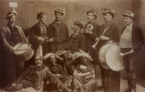 Reutte 1925, die "Lustige Dachauer Kapelle" im Fasching