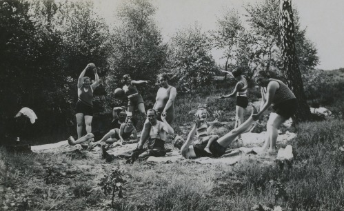 Bademode 1933, Badeausflug