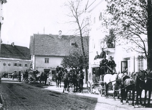 Reutte 1909, Postkutschen im Untermarkt