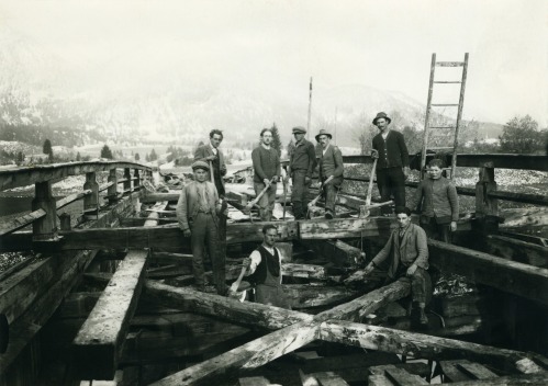 Pflach 1936, Abriss der alten Lechbrücke